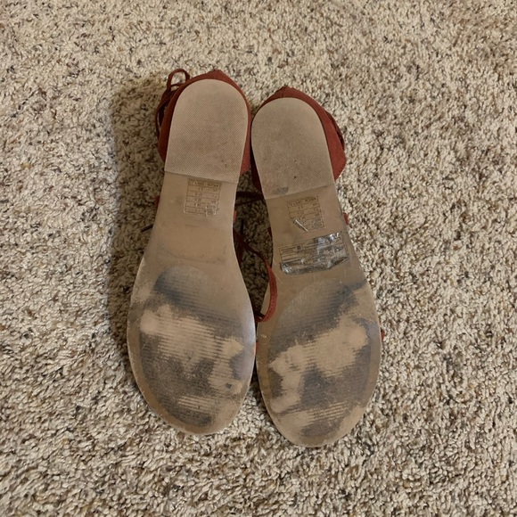 String sandals - Picture 2 of 3